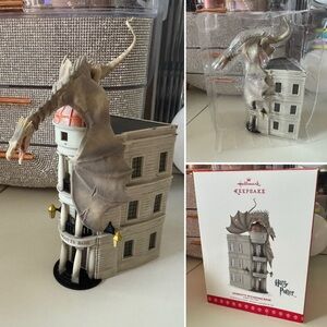 2017 Hallmark Keepsake Gringotts Wizarding Bank Harry Potter Ornament